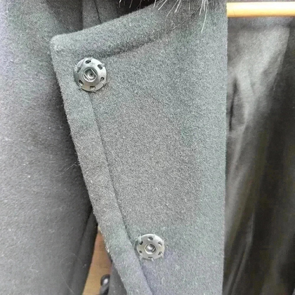 Bebe Wool Black Faux Fur Trim Black Midi Coat - like new condition - Picture 11 of 11